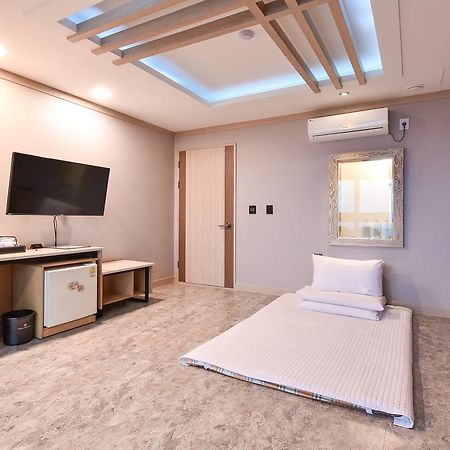 Hotel TopsVille Gangneung Buitenkant foto