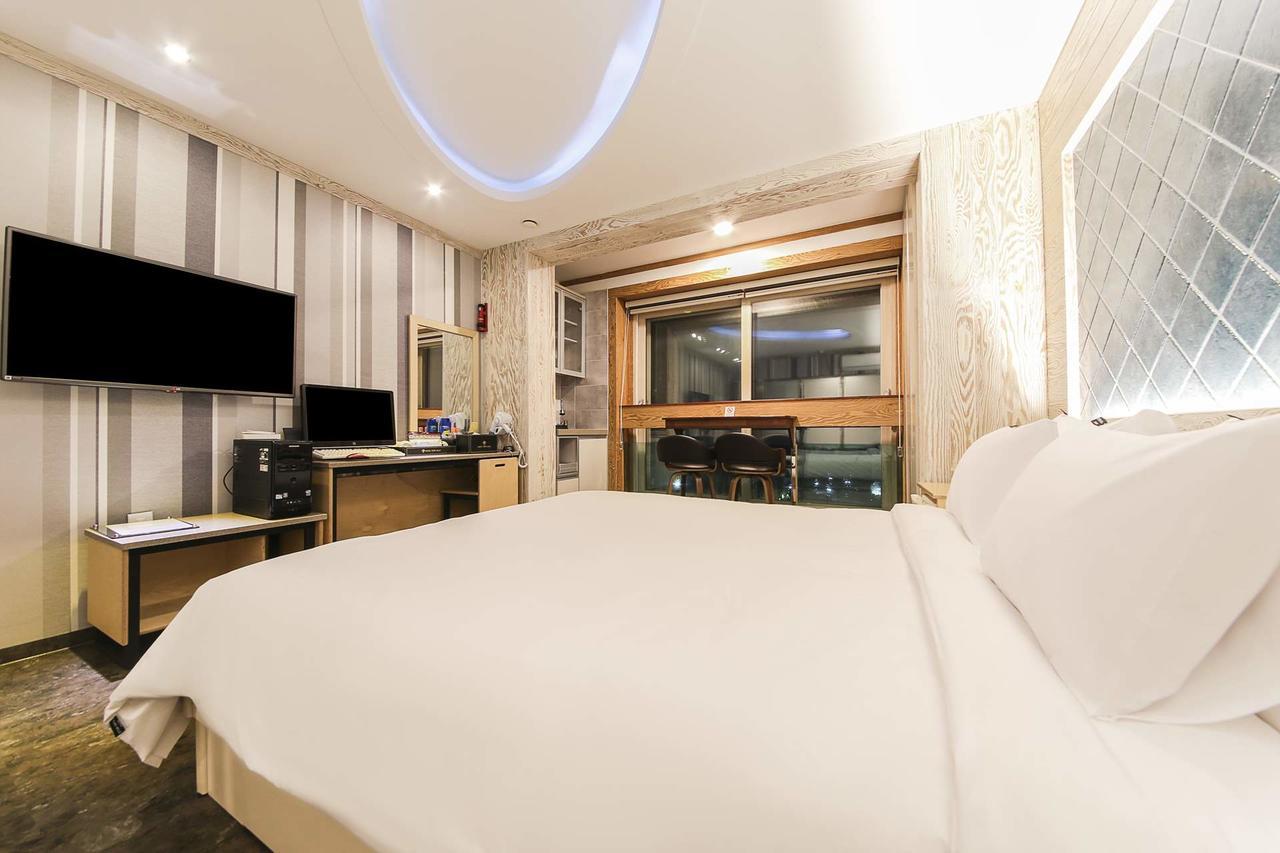 Hotel TopsVille Gangneung Buitenkant foto